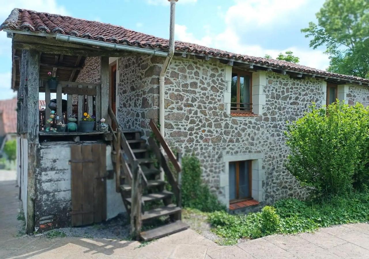 Tranquille Vienne Gites A Chirac Dept Charente Екстер'єр фото